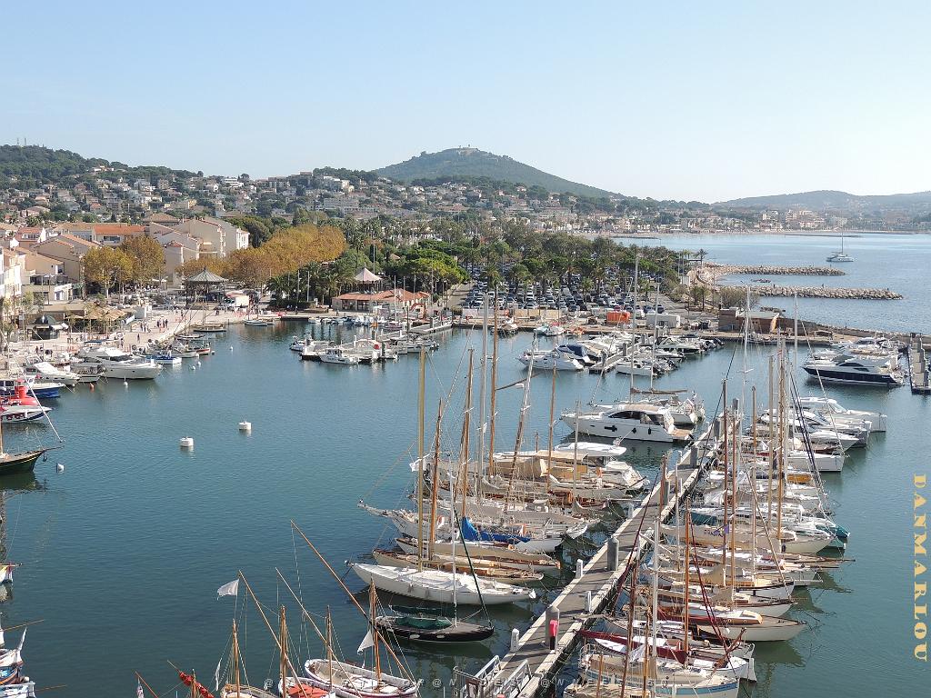 2024 11 02 EN FLANANT SUR SANARY (65).jpg
